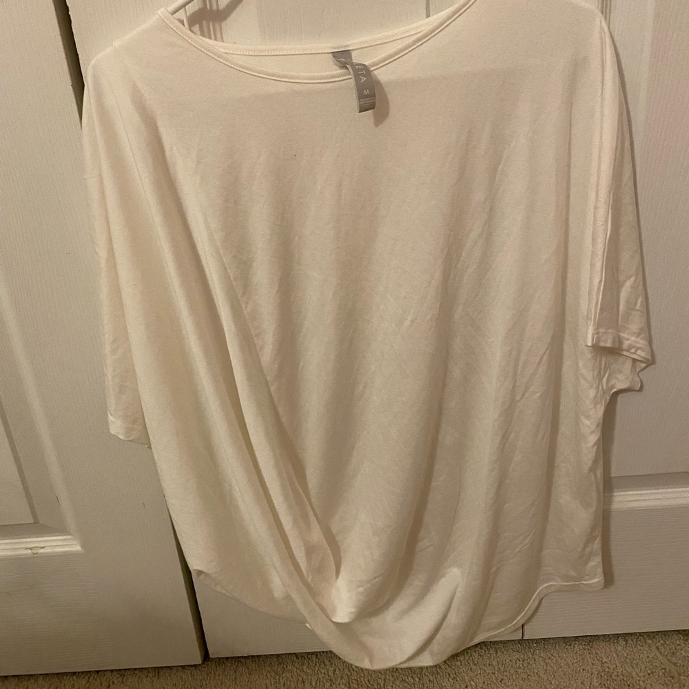 Athleta front twist top